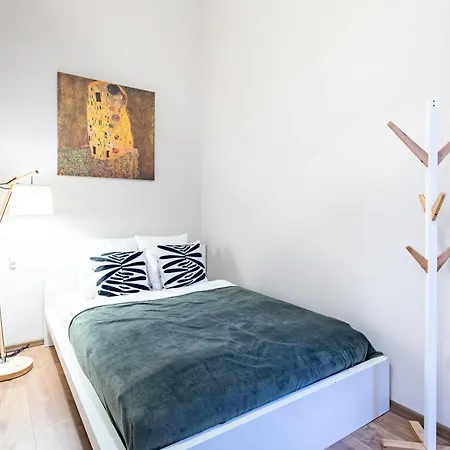 Modern Smart * Budapest