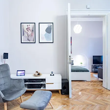 Modern Smart Apartament