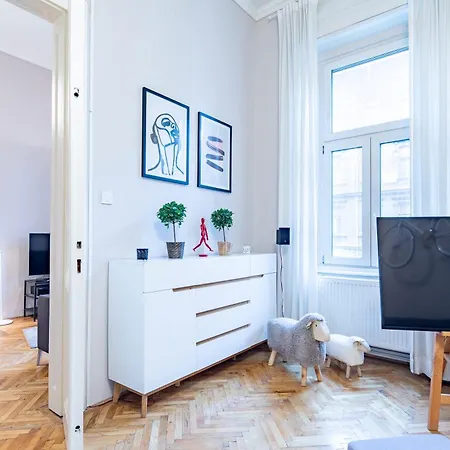 Modern Smart Apartament