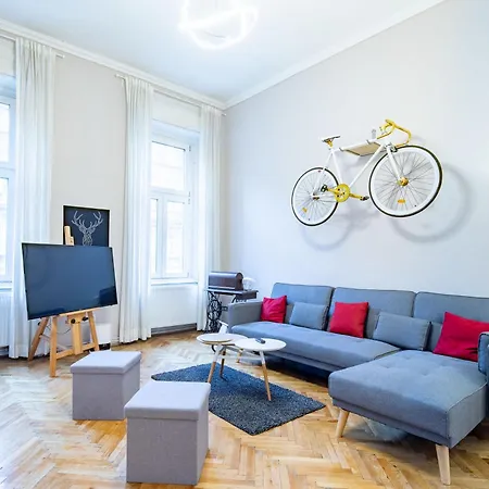 Modern Smart Apartament