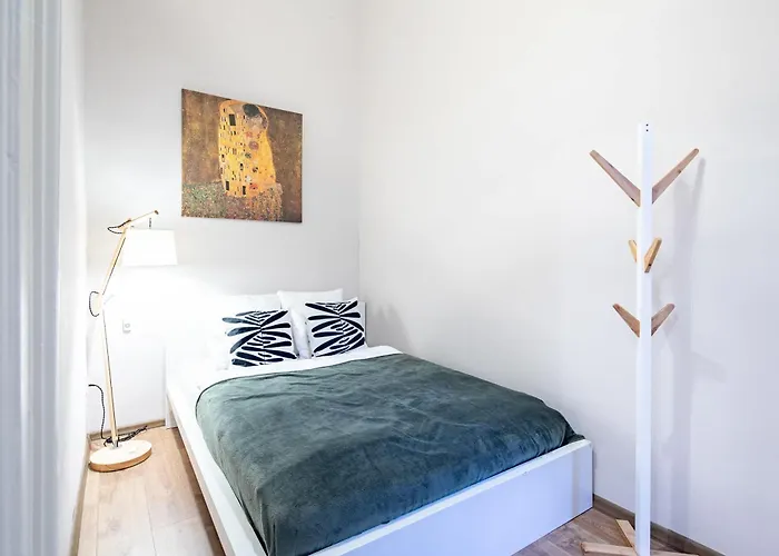 Modern Smart * Budapest
